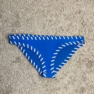 Qins Swimwear | Size M